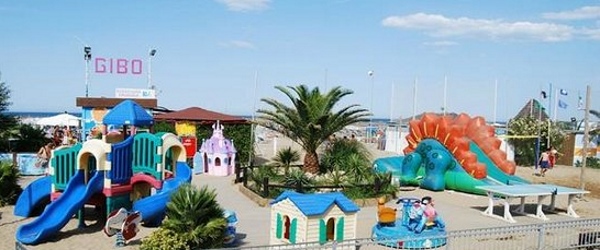 Testimonianza in spiaggia al bagno 85/b di Rimini